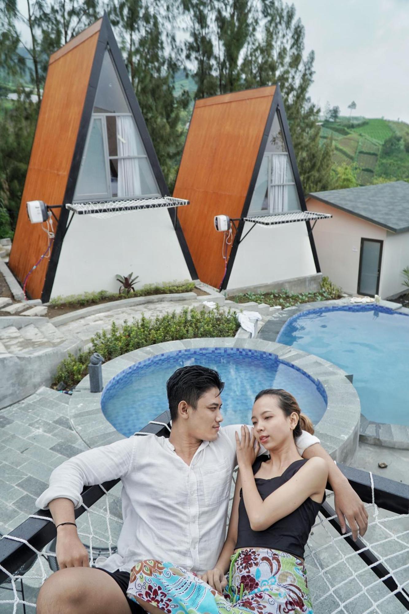 Azana Essence Selo Boyolali Villa ภายนอก รูปภาพ